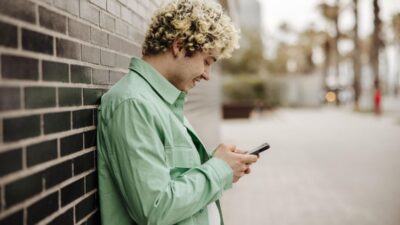 how to get a free government iphone