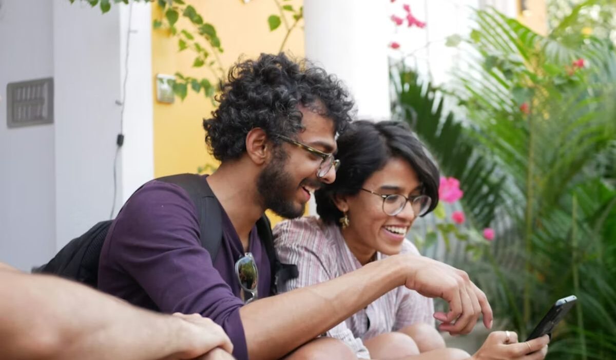 where to get a free iphone without paying