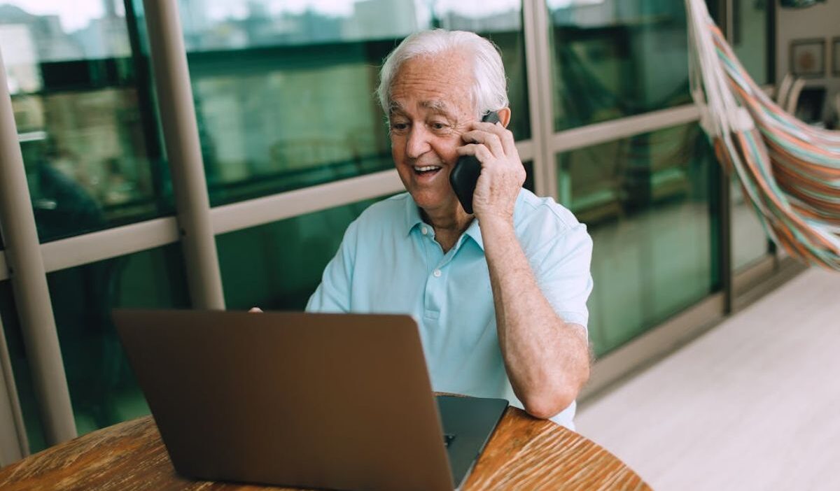 best free iphone government phone georgia for seniors