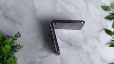 free galaxy z flip 4