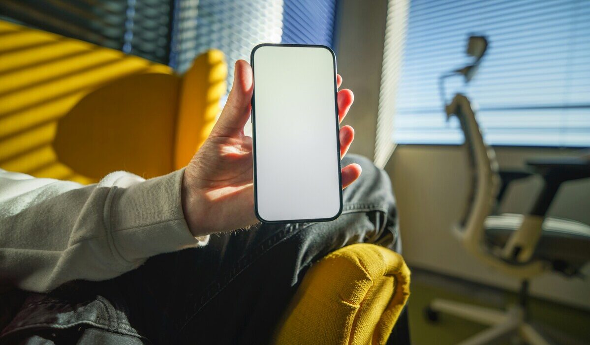 best-free-government-phones-in-california-iphone