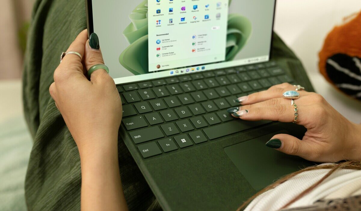 free government phone and tablet near me