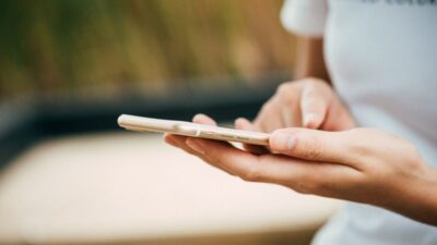 free 5g government iphone