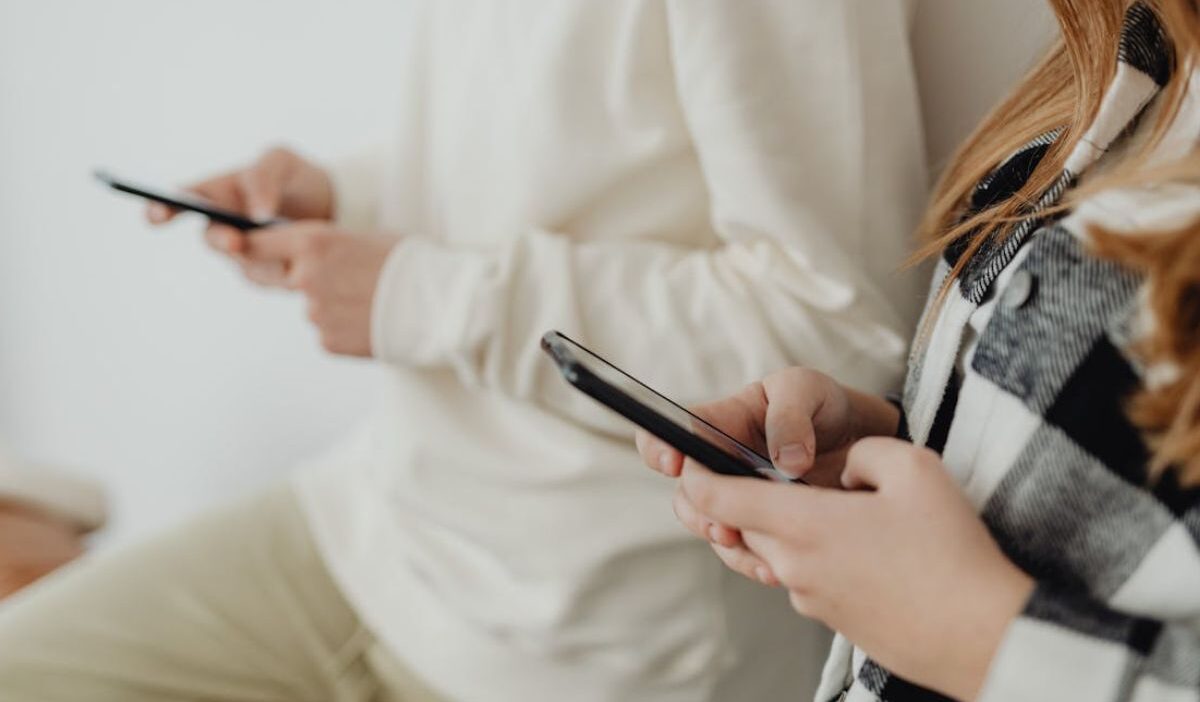 free iphone se government phone