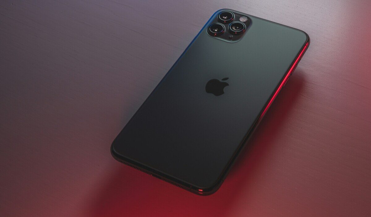 is there a free government iphone