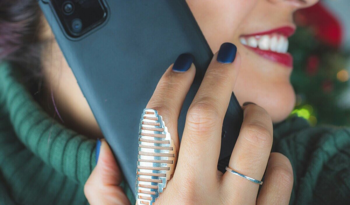 what are the free government phones