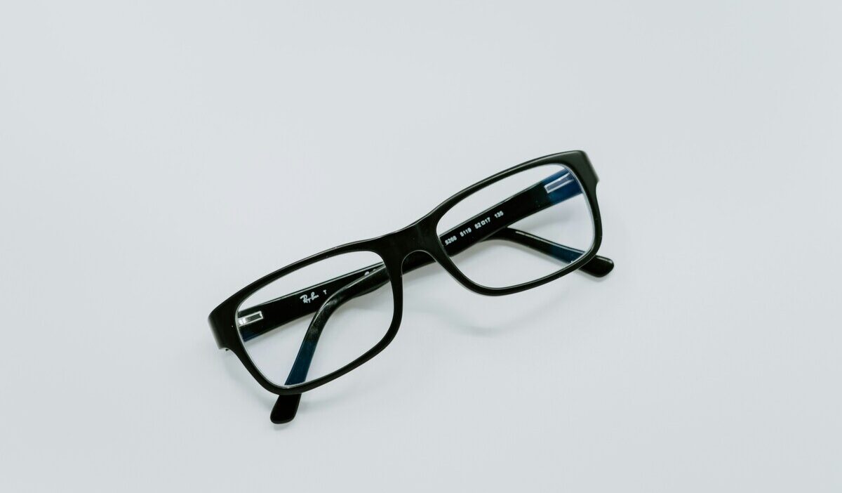 does walmart vision center accept medicaid