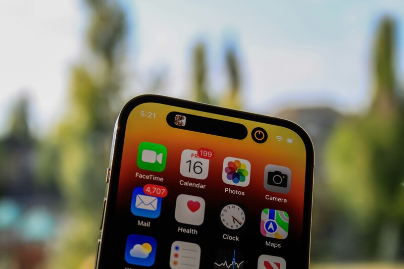iphone 14 pro sim free