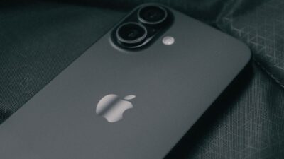 iphone 16 sim card slot