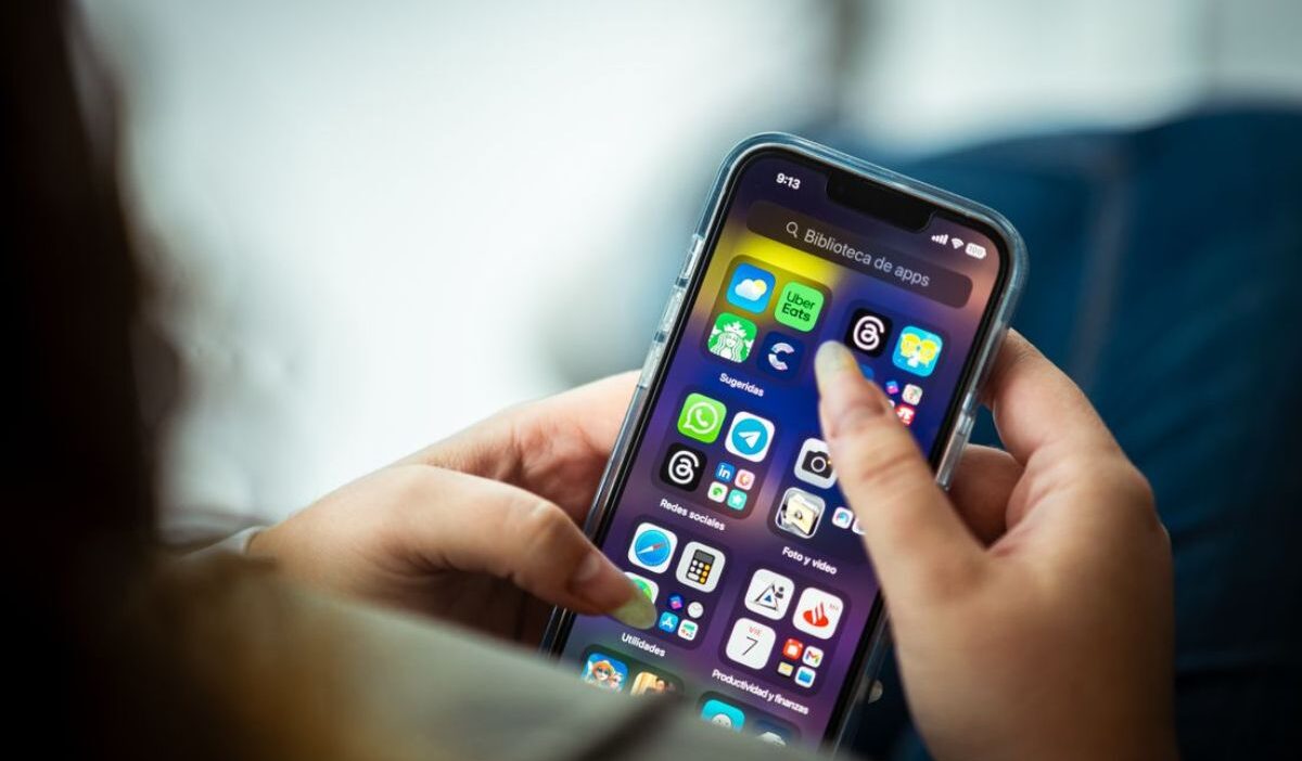 is iphone 12 pro max esim compatible