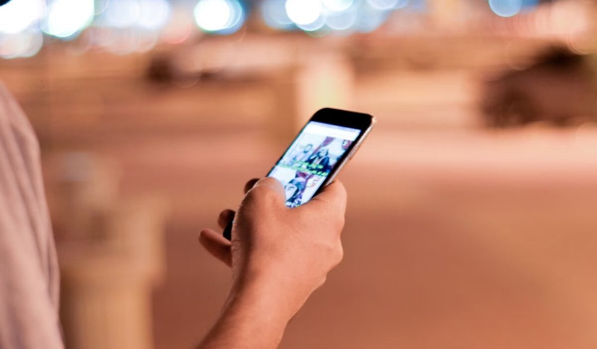 how to find esim number on iphone