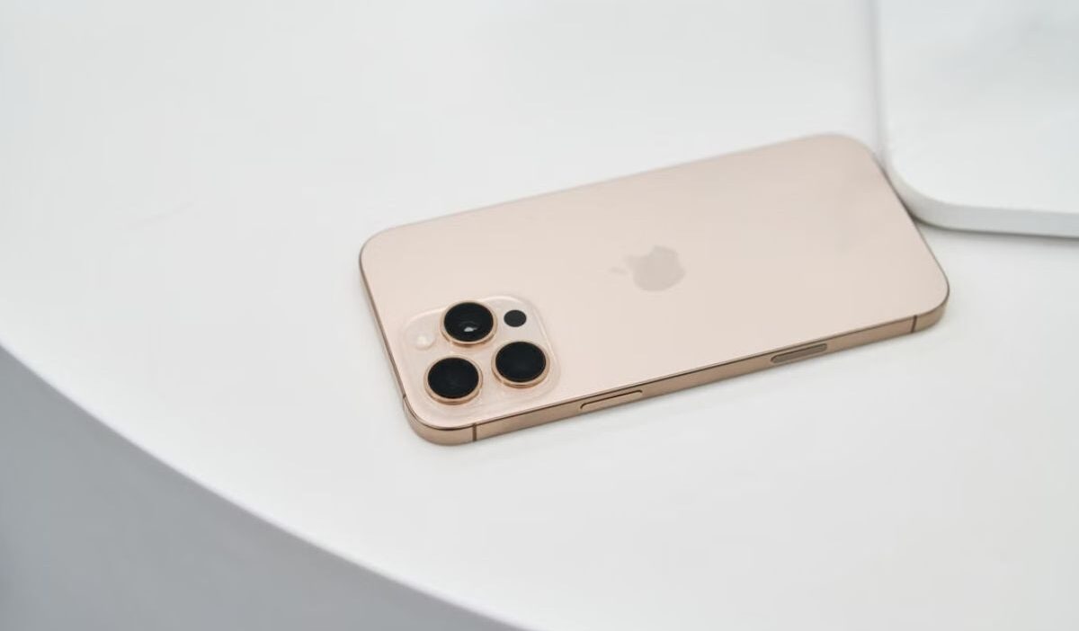 how to find sim number on iphone