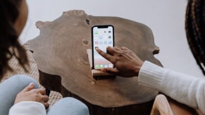 which iphones support esim