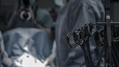 does medicaid cover cataract surgery
