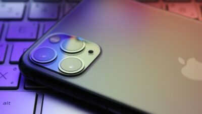 how to clean sim card
