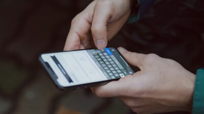 how to text without a sim card