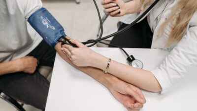 can a college student apply for medicaid