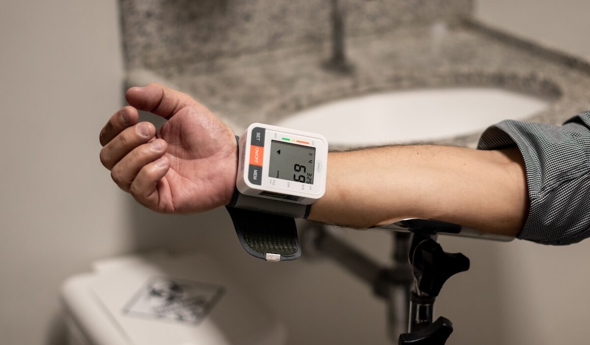 how to get a free blood pressure monitor medicaid
