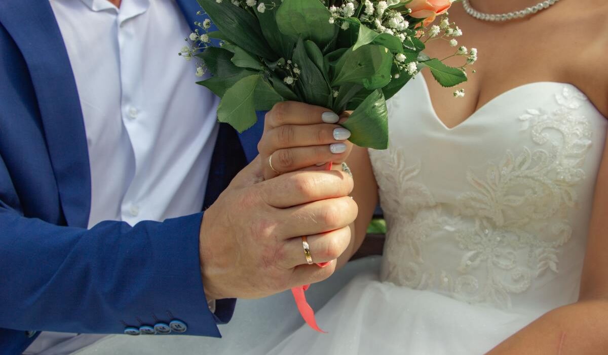 will i lose my medicaid if i get married